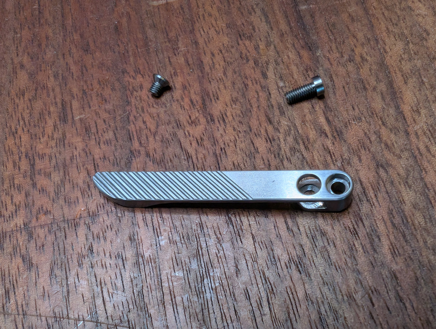 Mach 71 -Lefty Satin Clip with Satin Screws