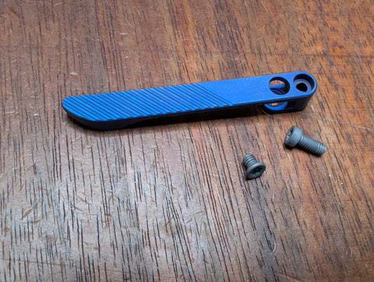 Mach 71 -Lefty Blue Ano Clip with Blue Screws